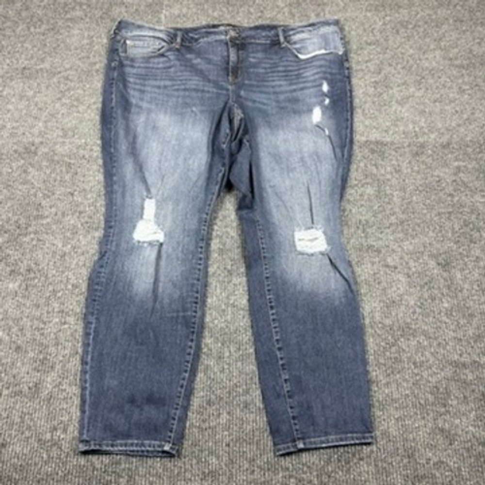 Torrid Premium Boyfriend Distressed Medium Wash Jeans Womens 28R 10983691